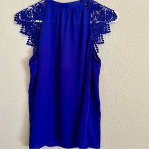 Express Women’s M Dodger Blue blouse